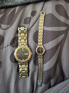 Two-Tone Gold and Black Women's Bracelet Watch - Brand: Unknown